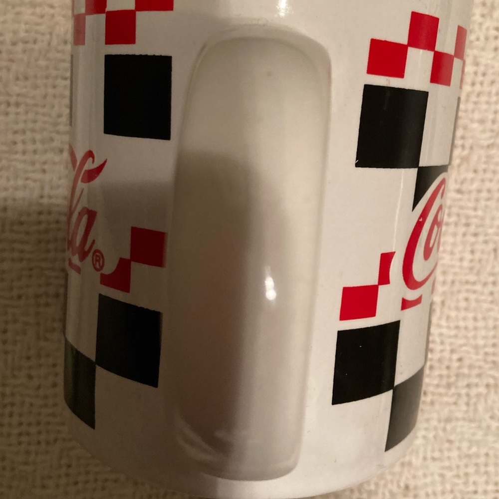 Coca Cola Mug - Picture 2 of 5